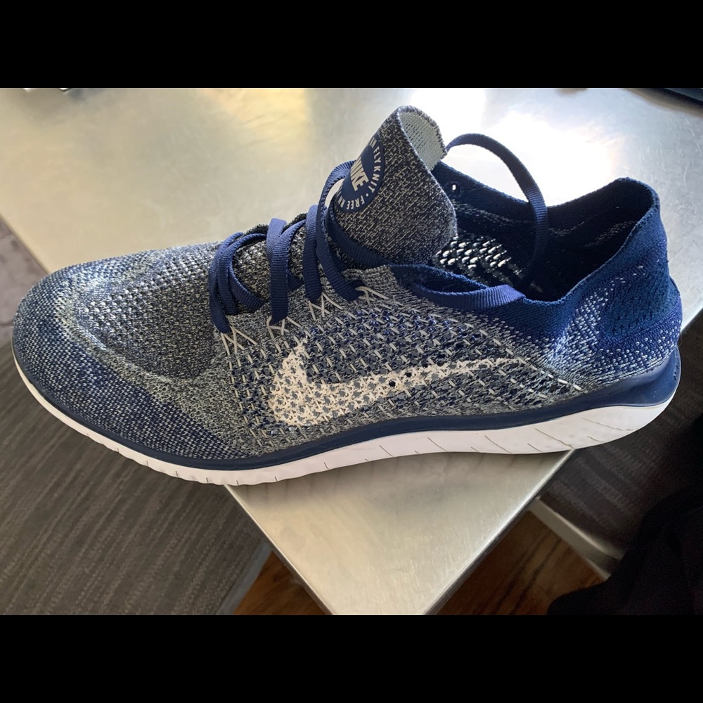Lightly worn Nike Free RN FLYKNIT Size 12.5